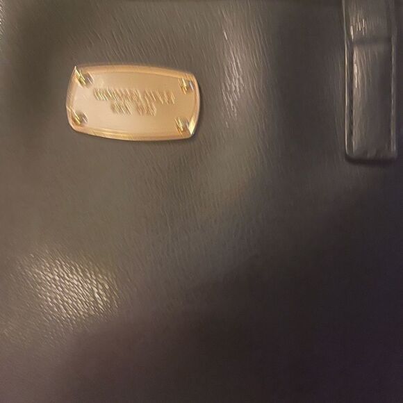 Michael Kors Jet Set  Leather Black textured Travel tote bag gold tone H… - Picture 6 of 16